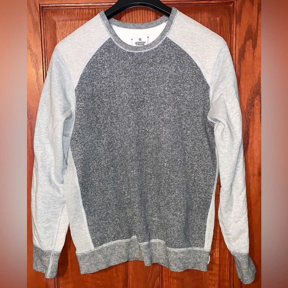 Like New Men’s Reigning Champs Crew Sweatshirt Size Large